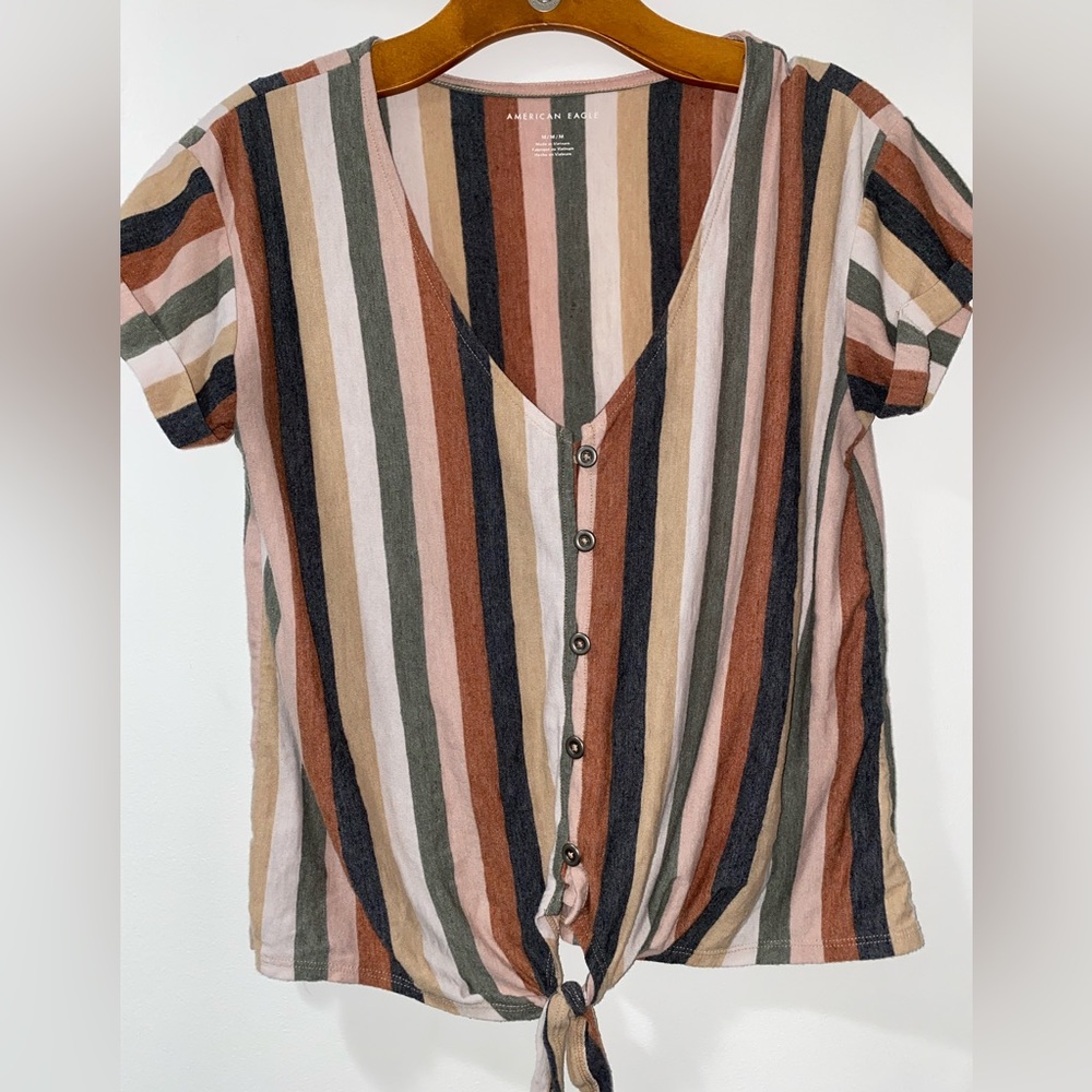 American eagle shirt medium